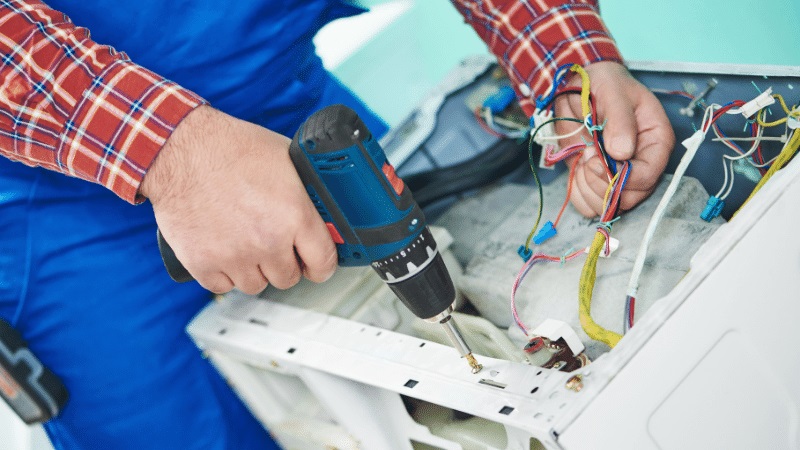 Kemalpaşa Hotpoint servisi orijinal yedek parça kullanımı